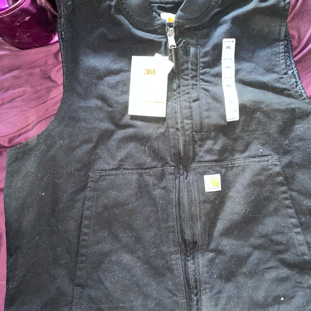 Carhartt 3xl insulated vest.